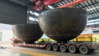 Conteneur sous pression pour navire océanique à tête hémisphérique formée à chaud, sablée et anti-corrosion par pulvérisation de sel