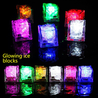 Glaçons Lumineux en Gros, Jouets LED Colorés pour une Ambiance Amusante, Lumières en Forme de Glaçon, Jouets de Bain pour Bébé, S'illuminent à l'Exposition à l'Eau