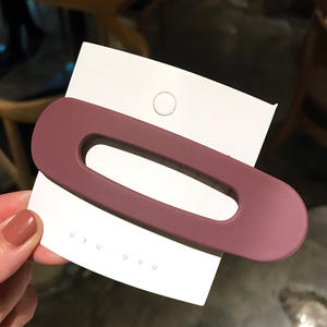 Accessori per la frangia per capelli di celebrità per le donne di nuova moda 2024 tinta unita alla moda eleganti scarpe piatte per capelli mollette - Product Image 6