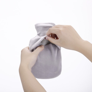 Bouteille d'eau chaude en peluche 350 ml, chauffe-mains et chauffe-ventre en caoutchouc souple pour l'hiver, thème chat pour filles - Product Image 5