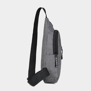 Bandolera Deportiva para Exteriores Gris Ligera de un Solo Hombro Económica Personalizada con Logo - Product Image 3