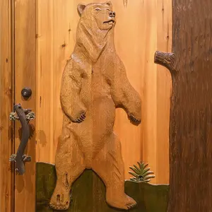 Ferme maison familiale extérieur de luxe ours brun design sculpté porte d'entrée entrée principale simple porte ouverte en bois massif sculpté