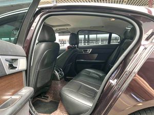<span class=keywords><strong>Jaguar</strong></span> <span class=keywords><strong>XF</strong></span> 2.0T Benzina Berlina Automatica LHD Usata del 2016 per Esportazione - Product Image 5