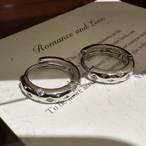 Pendientes de Plata de Ley S925 con Diseño de Estrella, Aros Sencillos, Modernos, Estilo Americano Vintage, Dulces, Geniales y Elegantes - Product Image 5