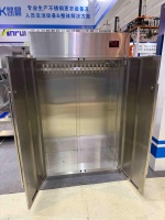 Armoire de stérilisation d'entrée pour la transformation de la viande de qualité industrielle, avec désinfection à l'ozone et séchage à l'air, en SUS304