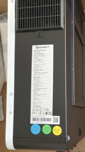 Onduleur monophasé <span class=keywords><strong>Growatt</strong></span> <span class=keywords><strong>SPF</strong></span> 6000ES PLUS adapté aux systèmes photovoltaïques domestiques hors réseau, prenant en charge la charge solaire - Product Image 3