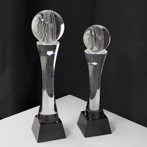 Trofeo Deportivo <span class=keywords><strong>de</strong></span> <span class=keywords><strong>Cristal</strong></span> Personalizado, Trofeo <span class=keywords><strong>de</strong></span> Bola <span class=keywords><strong>de</strong></span> Cricket con Impresión <span class=keywords><strong>de</strong></span> Logotipo y Grabado - Product Image 4