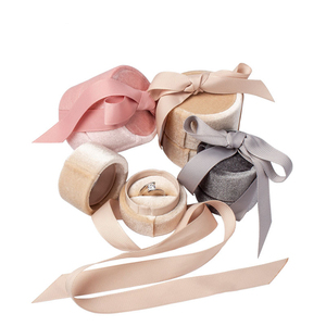 Tongxing Small <strong>Round</strong> Pink Velvet <strong>Jewelry</strong> <strong>Box</strong> for Wedding Ring Pendant Luxury <strong>Round</strong> Jewellery Packaging with Ribbon - Product Image 4