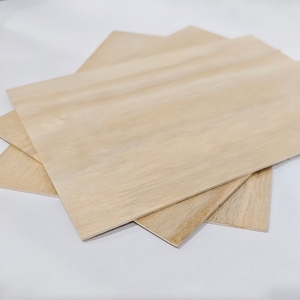 Madera contrachapada de <span class=keywords><strong>Paulownia</strong></span> 920*3 920mm-Perfecto para corte por láser y artesanía de estilo vintage - Product Image 1
