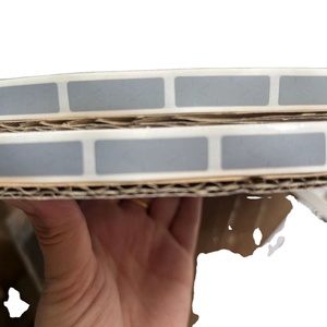 Etiqueta adhesiva para rascar, tamaño variable, en rollo - Product Image 1