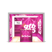 Stand d'exposition portable pour salon professionnel, en aluminium modulaire 10x10, sans outil, avec écran rétroéclairé SEG en sublimation.