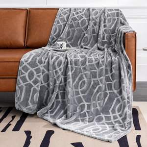 ผ้าห่มผ้าสักหลาดขนปุยกำมะหยี่ดีไซน์ลายนูนสำหรับตกแต่ง3D หรูหราทุกฤดู - Product Image 1