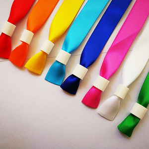 Customizable Disposable Polyester <strong>Wristband</strong> Sublimation Woven <strong>Fabric</strong> Bracelet Festivals Events One-Time Promotional <strong>Wristbands</strong>