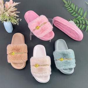 Pantoufles en fourrure d'alpaga bon marché à la mode chaussettes pantoufles pour femmes vente en gros d'usine - Product Image 2