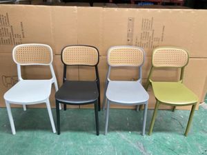 Chaise en rotin plastique empilable <span class=keywords><strong>noire</strong></span> française adulte <span class=keywords><strong>Paris</strong></span> moderne jardin bistrot <span class=keywords><strong>restaurant</strong></span> extérieur - Product Image 6