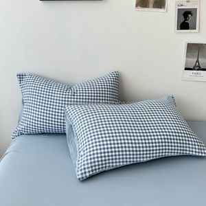 Readymade <strong>Checkered</strong> Polyester Duvet Cover Set Blued and White <strong>Bedsheet</strong> with 2 Pillowcases on Sale - Product Image 5