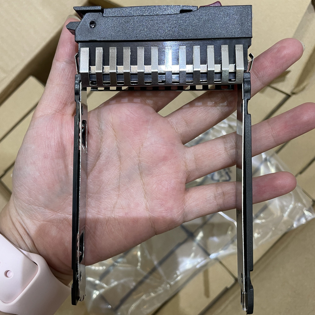 SSD NVMe Hot Swap 2.5" Hard Drive Server Hard Drive Gen Bracket for PowerEdge Servers