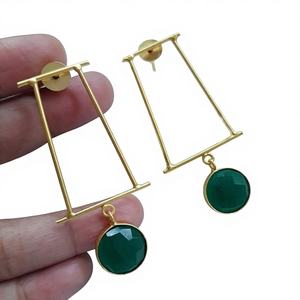 Boucles d'oreilles pendantes tendance en perles plaquées or, inspirées du style hip-hop, bijoux de mode pour femmes, mariages, export, du premier fabricant indien - Product Image 1