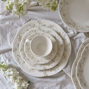 <span class=keywords><strong>Assiette</strong></span> de dîner élégante en porcelaine florale vintage style shabby <span class=keywords><strong>chic</strong></span> 8" 10" et ensemble de tasses et assiettes en céramique superposées pour salade et dessert, idéal pour mariage - Product Image 2