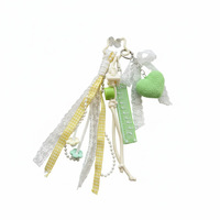 Porte-clés en dentelle verte fait main avec nœud à carreaux, breloque de sac, pendentif en peluche mignon Kawaii, accessoire esthétique pour sac à dos, cadeau