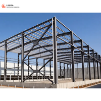 Grande structure métallique moderne résistante au vent, entrepôt préfabriqué en acier robuste