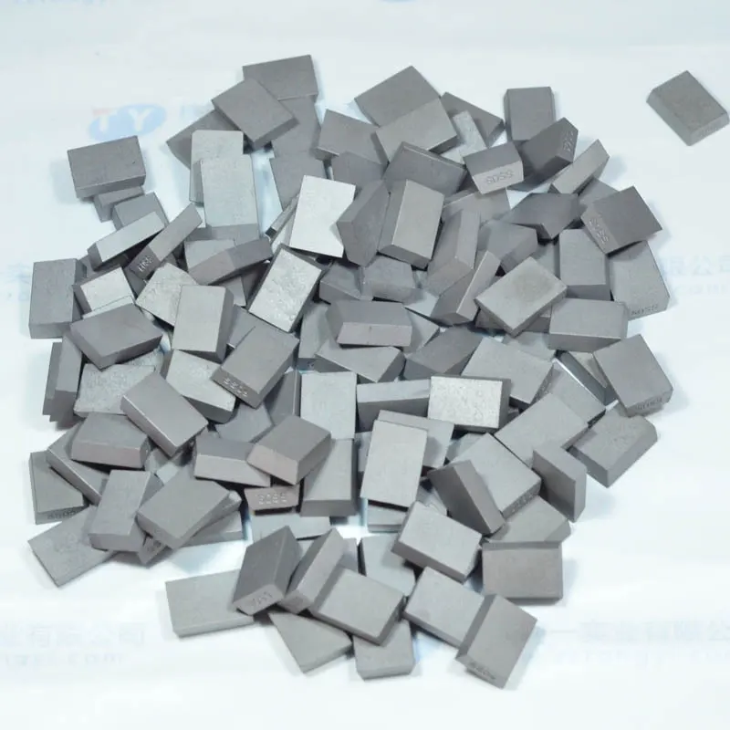 Pointes en carbure de tungstène, pour coupe avec des dimensions 15x10x5mm, ss10