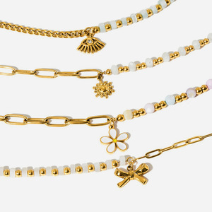 Collier pendentif floral avec pierres en zircone cubique pour femmes, bijoux cadeau, chaîne en acier inoxydable, Design doré - Product Image 1