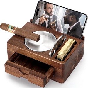 Cendrier à cigares en bois carré de style américain avec tiroir et support pour téléphone pour utilisation en extérieur dans un bar - Product Image 1
