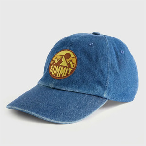 Casquette Dad en jean personnalisée, style vintage années 70, motif silhouette montagne <span class=keywords><strong>soleil</strong></span>, surpiqûres moutarde et or, en coton doux, non structurée, respirante et ajustable - Product Image 3