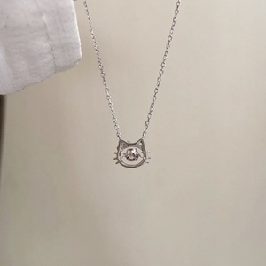 Kt Cat Beating Heart Necklace For Women Light Luxury Elegant Clavicle Chain Cartoon Themed Pendant Everyday Wear - Product Image 4