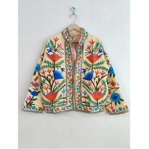 Veste Suzani brodée en gros pour les amateurs de mode rétro et d'âme bohème disponible au prix d'usine - Product Image 1