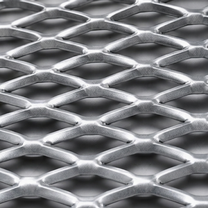 Grillage métallique expansé robuste en acier doux pour usage industriel - Product Image 1