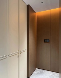 Sistema de Muebles de Entrada de Lujo que Combina Almacenamiento, Paredes Decorativas y Control de Iluminación Inteligente - Product Image 3