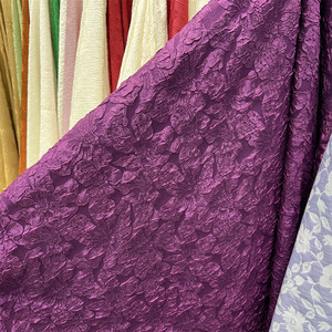 Giá Rẻ Giá Màu Hồng Đen Jacquard Vải Của Phụ Nữ Ăn Mặc In Ren Nổi Bong Bóng Jacquard Vải Cho Cô Gái Ăn Mặc - Product Image 6