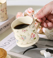 Taza de Cerámica de Porcelana Fina con Diseño de Borde Dorado de Lujo, Estilo Nórdico, Estampado Floral, Ecológica, con Asa, Libre de BPA, Resistente al Calor