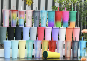 Vasos de agua de plástico con degradado uriano, 2023 - Product Image 4