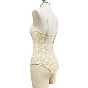 Tankini Mujer Traje de baño de una pieza Patrón de <span class=keywords><strong>flora</strong></span> personalizado Diseño sin espalda Caderas de corte alto Correas ajustables y Copas suaves extraíbles - Product Image 3