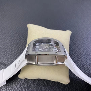Reloj Automático de Titanio de Alta Calidad con Correa de Goma Blanca - Product Image 3