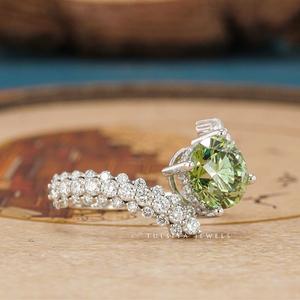 แหวนเพชรเครื่องประดับที่ดีมีสไตล์ดีไซน์เนอร์ที่ได้รับแรงบันดาลใจจากดีไซน์เนอร์ด้วยเพชรคุณภาพระดับพรีเมียมและงานฝีมืออันงดงาม - Product Image 2