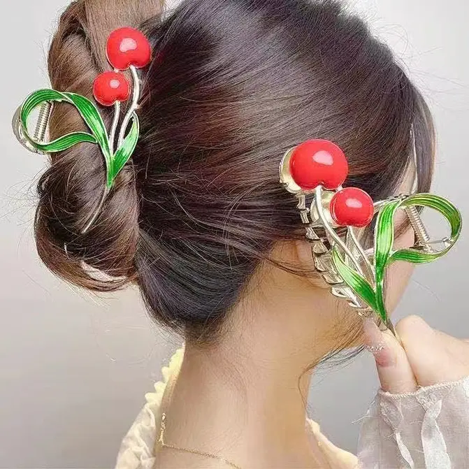 Fashion Korean Hair Claw Cute Cherry Hair Clip Women Metal High-end Hairpin Girl Large Shark Clip Headdress Hls Hair Accessories