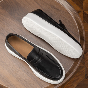 Zapatos de Hombre de Cuero de Caballo OEM, Mocasines Retro de Suela Gruesa, Personalizados, de Cuero Genuino de Alta Gama, Estilo Casual - Product Image 3