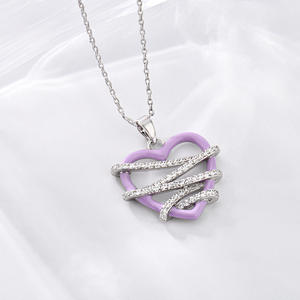 แฟชั่นทองเหลืองชุบทองสีม่วงม่วงเคลือบหัวใจ CZ ห่อจี้สร้อยคอหัวใจหวานสำหรับของขวัญวันวาเลนไทน์ - Product Image 2