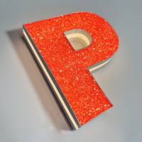 Caractères lumineux électroniques personnalisés utilisant des caractères lumineux RVB et diamant