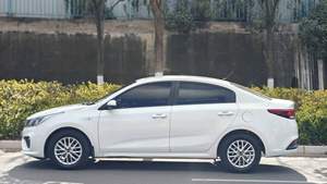 Nuova Offerta: Auto Usata Berlina K2 Turbo 1.4L con Cambio Manuale, Volante a Sinistra e Sedili in Pelle, Anni 2014-2017 - Product Image 4