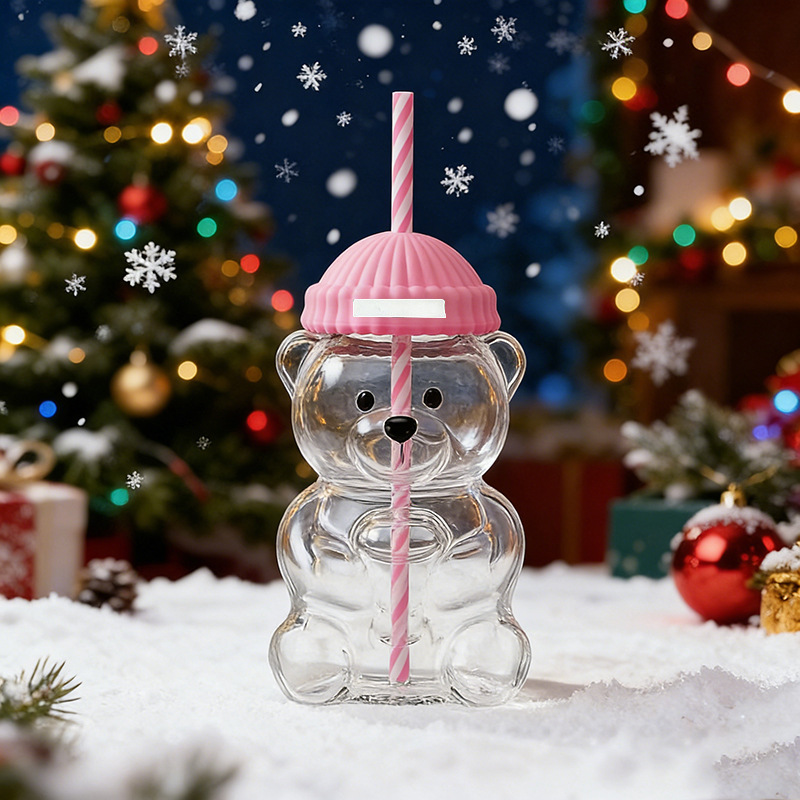 Tasse en paille de verre avec bonnet d'ours rose doux