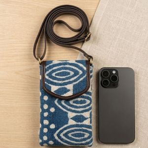 Pochette bandoulière en coton faite à la main avec imprimé indigo, sacoche de téléphone, vente en gros, fabricant indien, exportation - Product Image 5