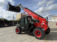 3.5T Forklift teleskopik Cummins mesin Diesel 4WD efisiensi tinggi CE bersertifikat pengambil ember putar untuk aplikasi serbaguna