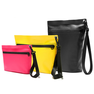 Sac étanche pour sports de plein air avec logo personnalisé, pochette de rangement étanche avec fermeture éclair pour téléphone, idéal pour la natation, la plage, la randonnée, le kayak et la navigation de plaisance - Product Image 3