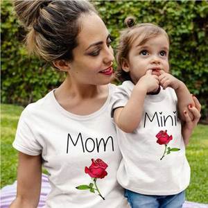 Logotipo personalizado mãe e filha combinando roupa t-shirt da família - Product Image 3