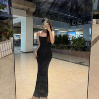 Robe de soirée d'hiver noire à strass, luxueuse et haut de gamme, longue et sexy, qui flattera la silhouette, idéale pour les banquets et les anniversaires